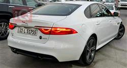 جاكوار XF